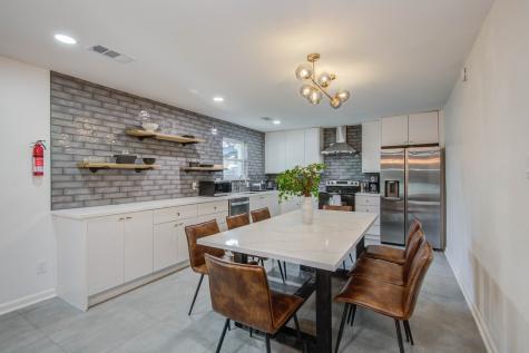 9515 Meadowglen Lane Houston TX 77063