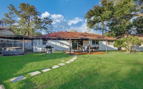 9515 Meadowglen Lane Houston TX 77063