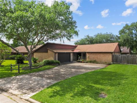 1906 26th Avenue N Texas City TX 77590