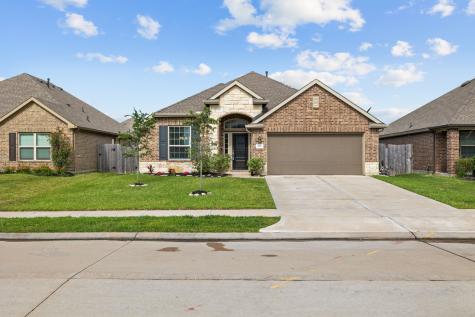 678 Forest Bend Lane La Marque TX 77568