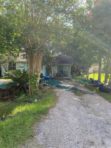 4213 Kinne Street Bacliff TX 77518