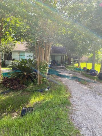 4213 Kinne Street Bacliff TX 77518