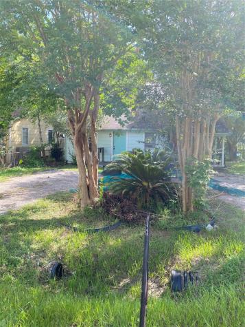 4213 Kinne Street Bacliff TX 77518