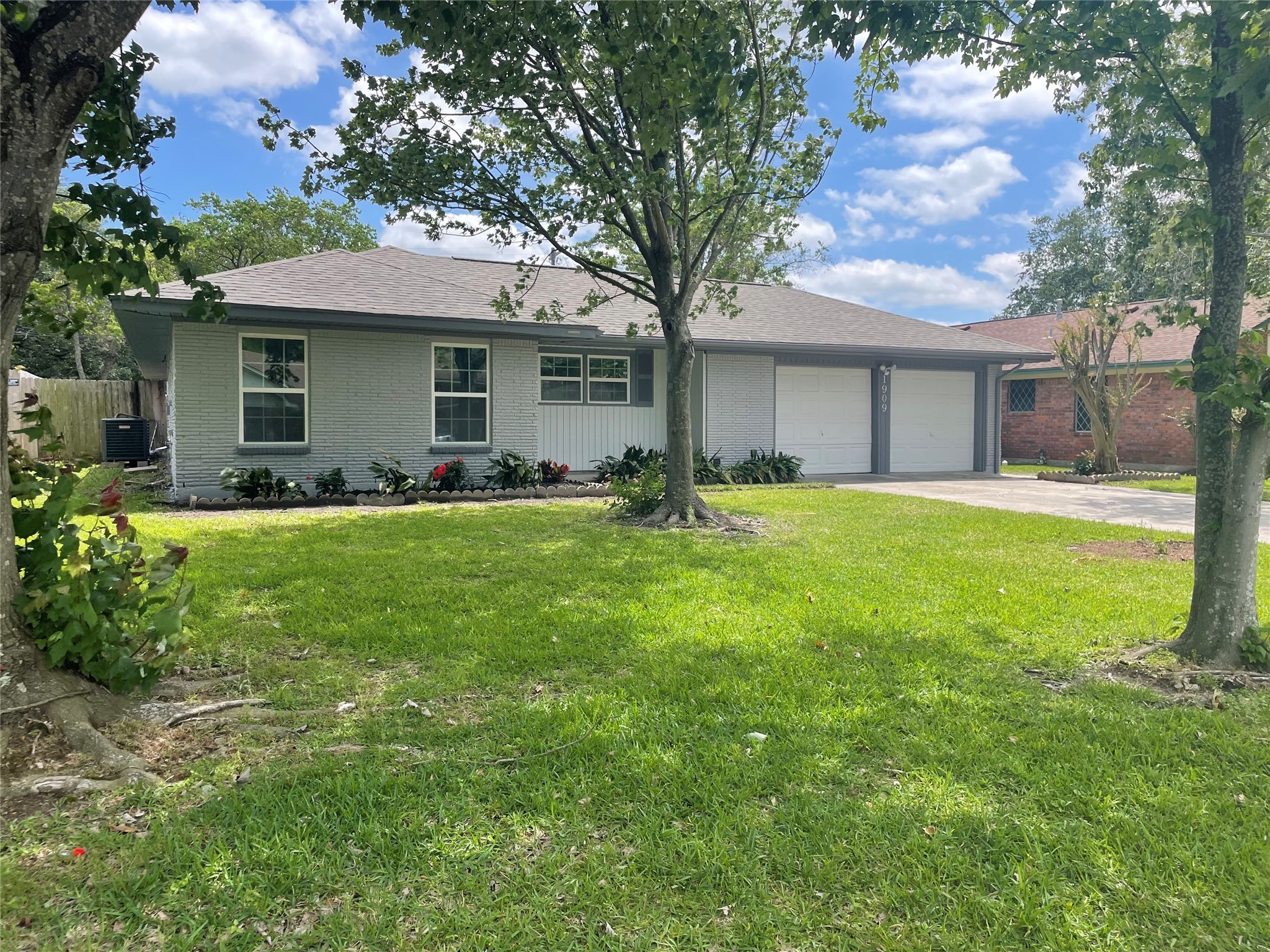 1909 17th Avenue N Texas City TX 77590