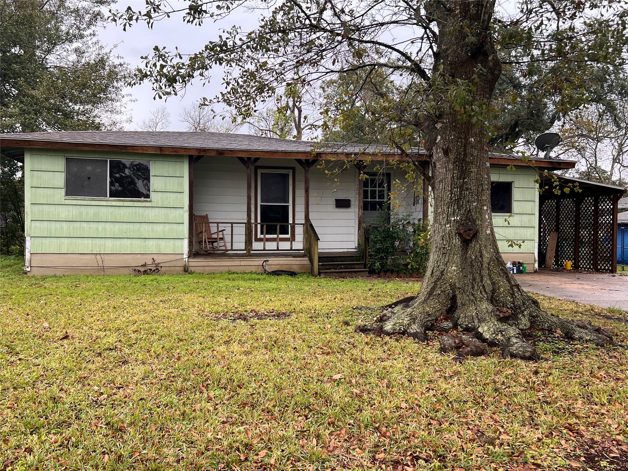 120 Wisteria Street Lake Jackson TX 77566