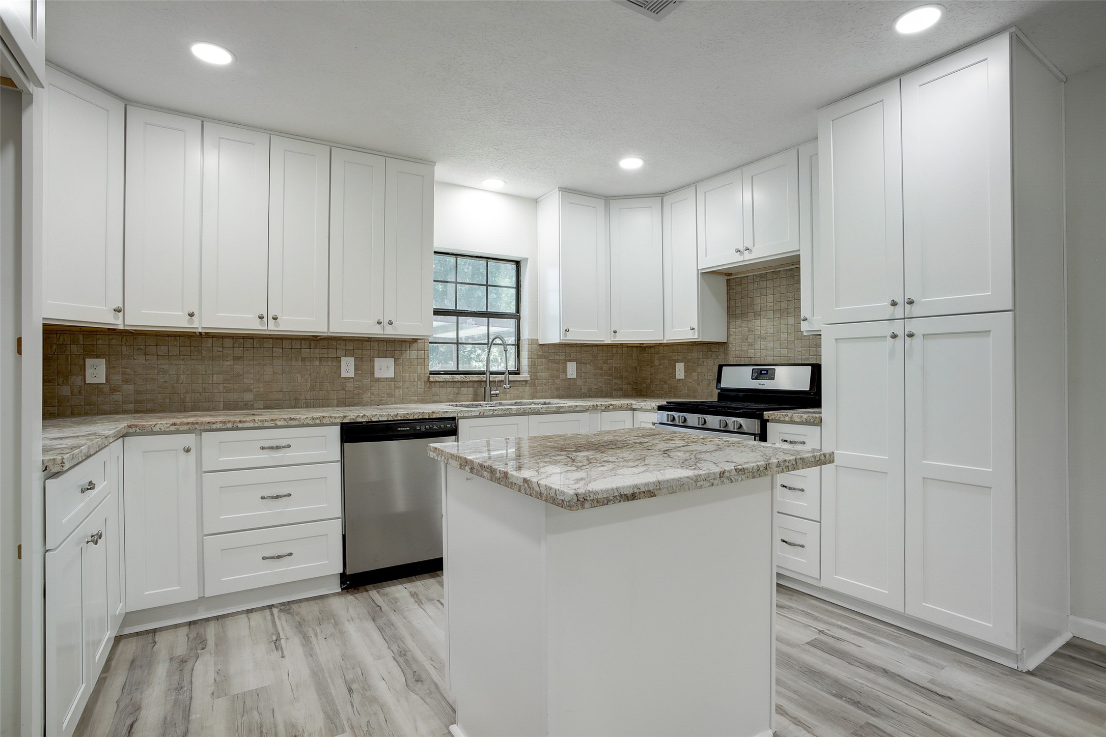 1106 Layton Street Baytown TX 77520