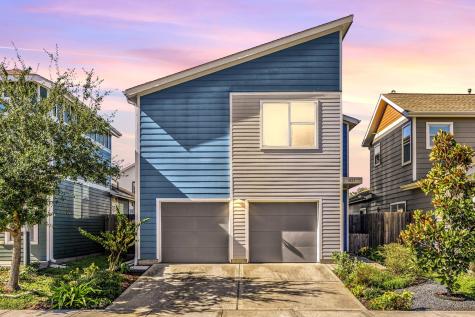 4323 Robertson Street Houston TX 77009