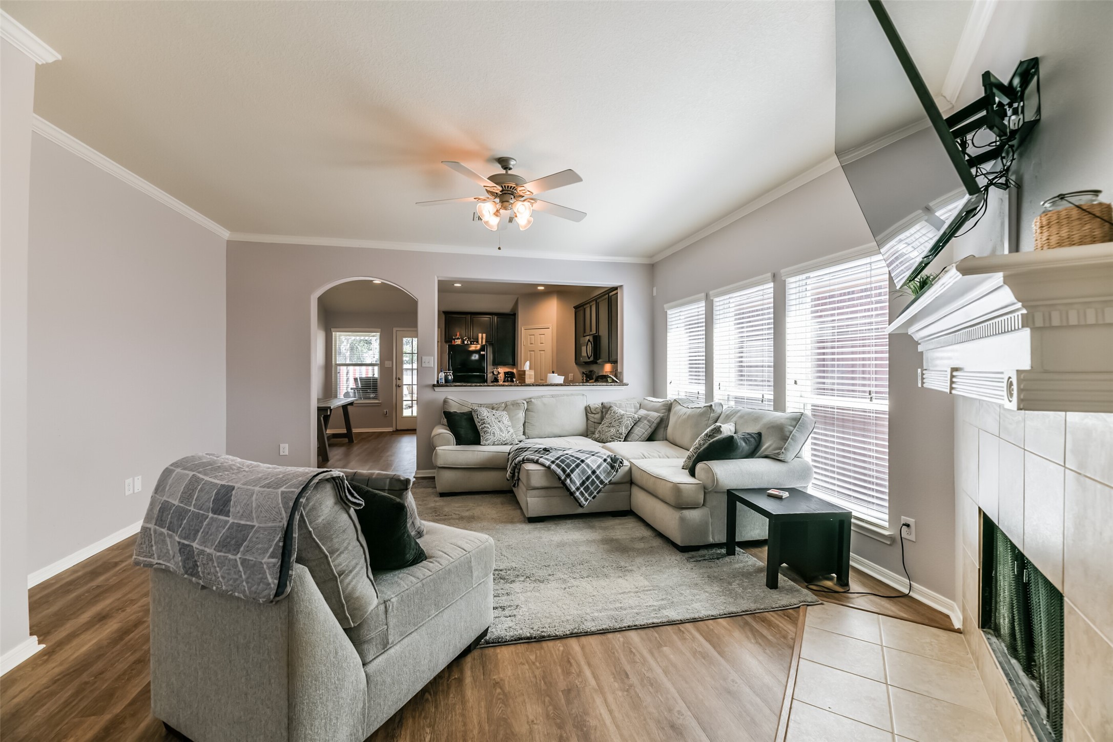 21 N Forrest Avenue La Porte TX 77571