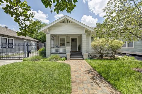4628 Oak Ridge Street Houston TX 77009