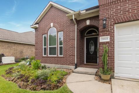 21811 Grand Lancelot Drive Kingwood TX 77339