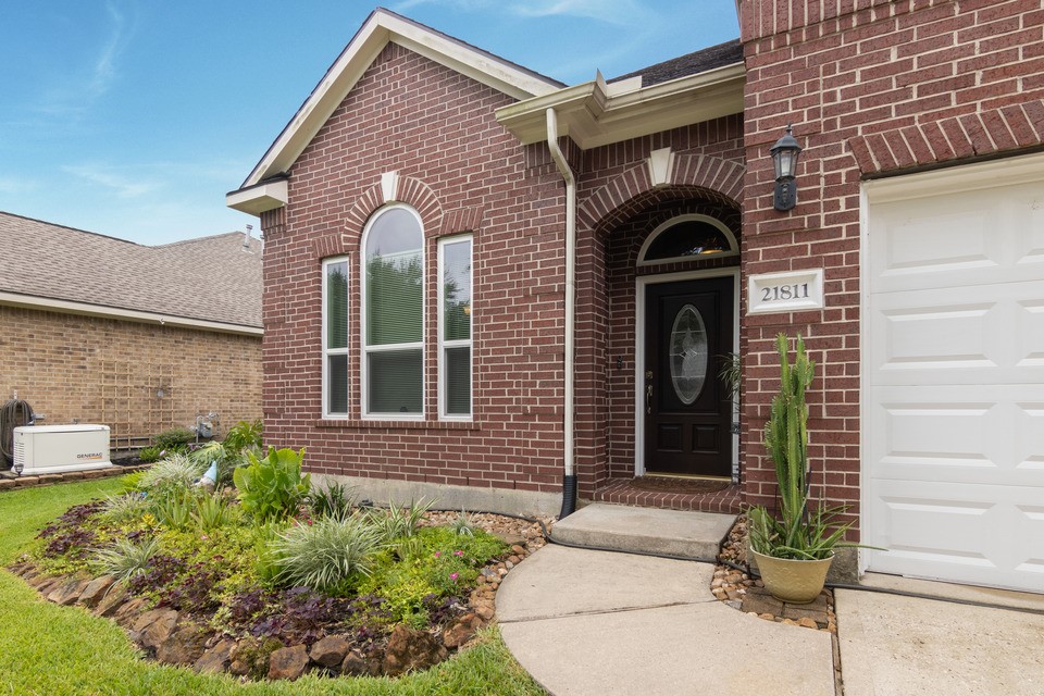 21811 Grand Lancelot Drive Kingwood TX 77339