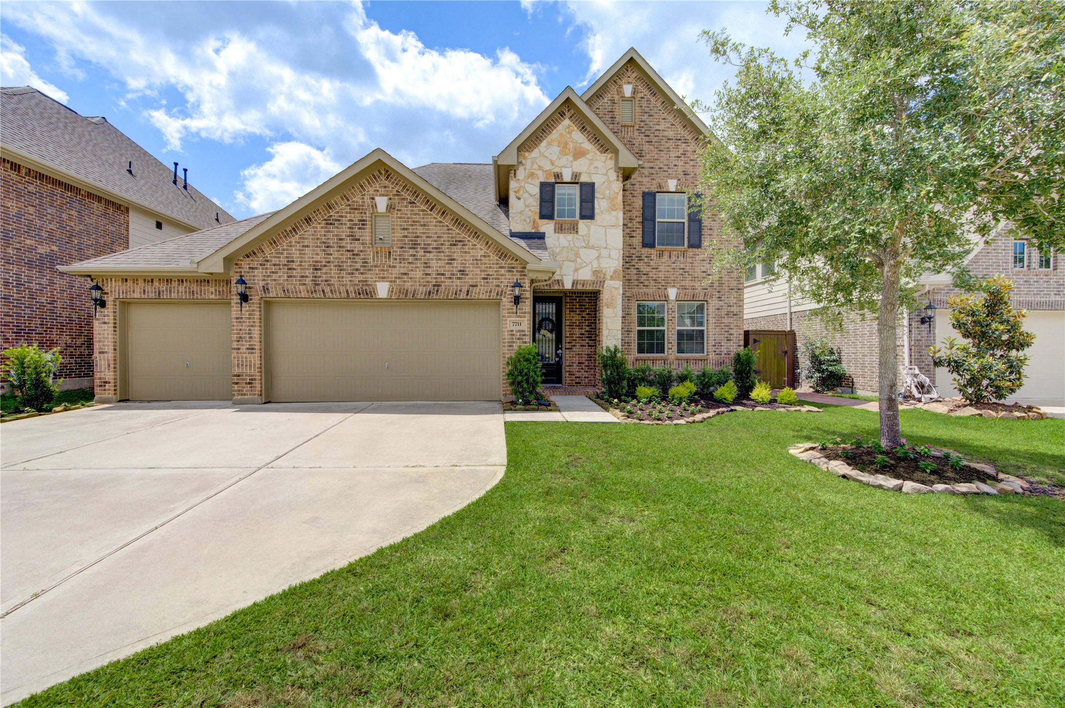 7711 Trailing Oaks Drive Spring TX 77379