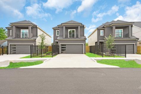 4616 Redbud Street Houston TX 77051
