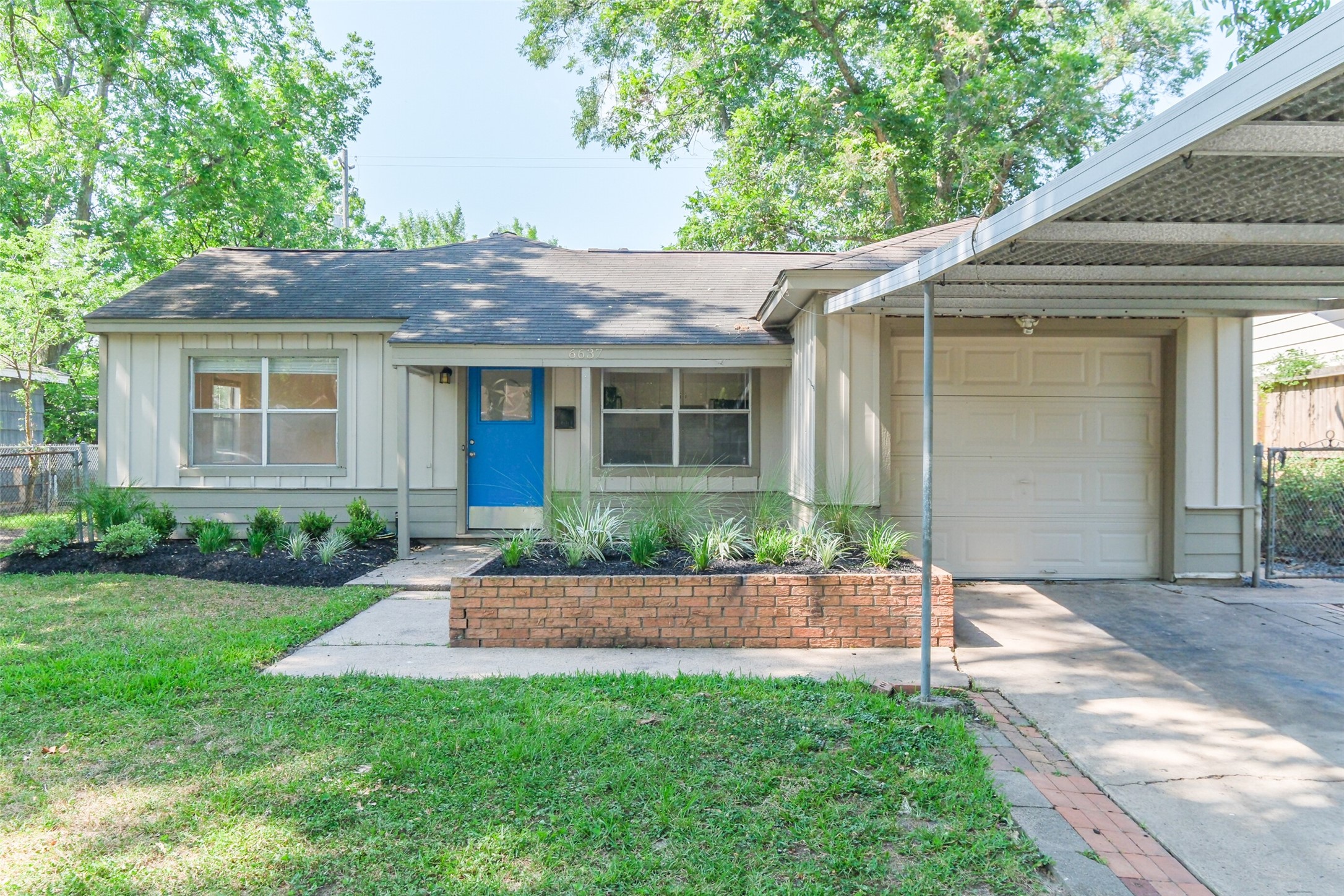 6637 Lodge Street Houston TX 77092