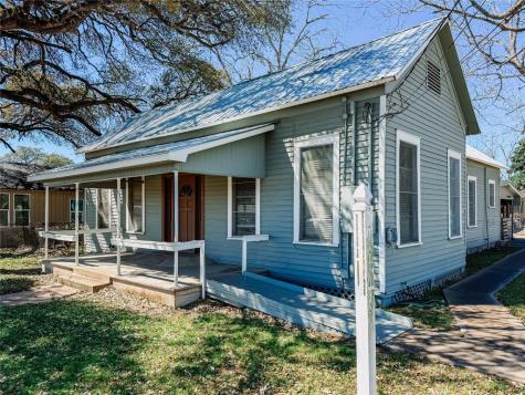1404 Fannin Street Columbus TX 78934