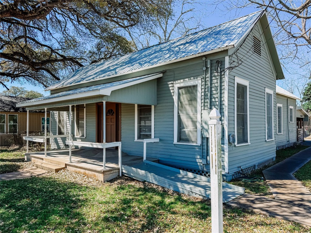 1404 Fannin Street Columbus TX 78934