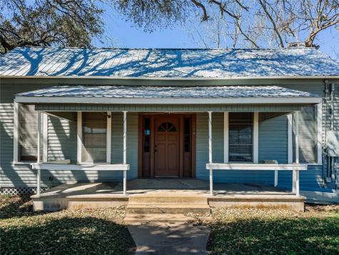 1404 Fannin Street Columbus TX 78934