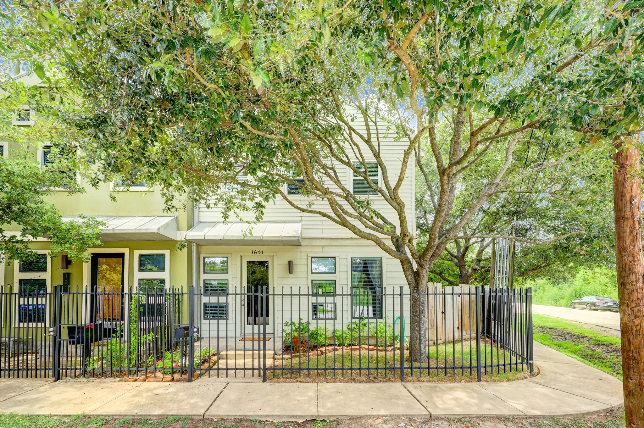 1631 Knox Street Houston TX 77007