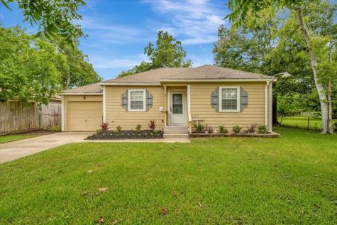 812 18th Avenue N Texas City TX 77590