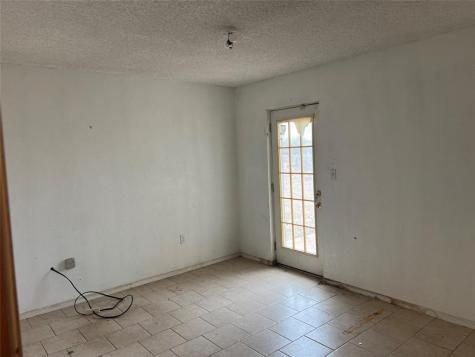 1448 Private Road 6013 Giddings TX 78942