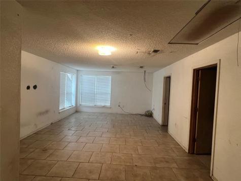 1448 Private Road 6013 Giddings TX 78942