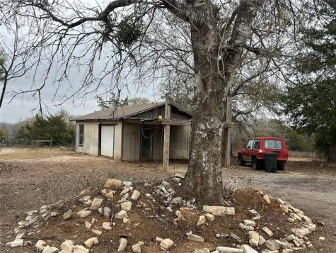 1448 Private Road 6013 Giddings TX 78942
