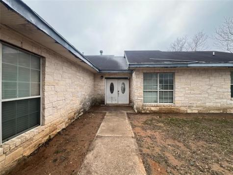 1448 Private Road 6013 Giddings TX 78942