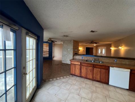 1448 Private Road 6013 Giddings TX 78942