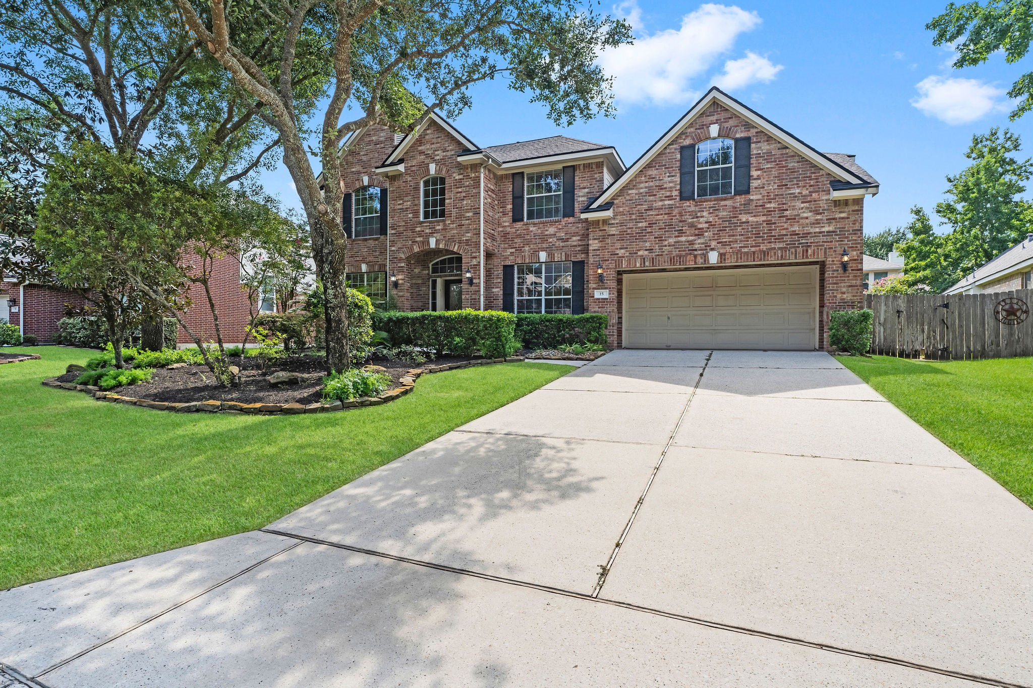15 Murmuring Creek Place Conroe TX 77385