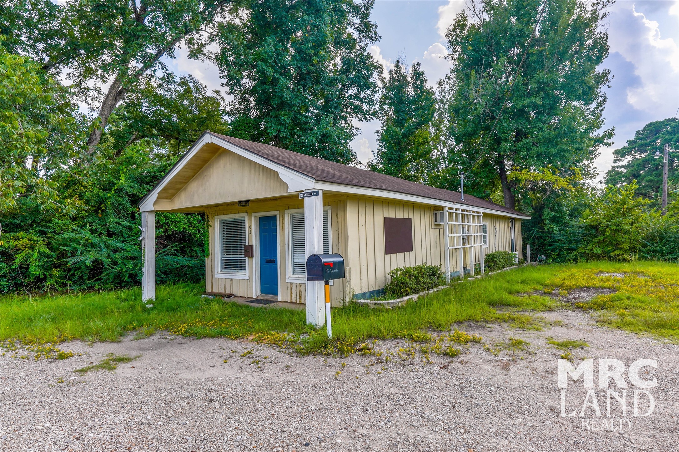 102 S Wheeler Avenue Colmesneil TX 75938