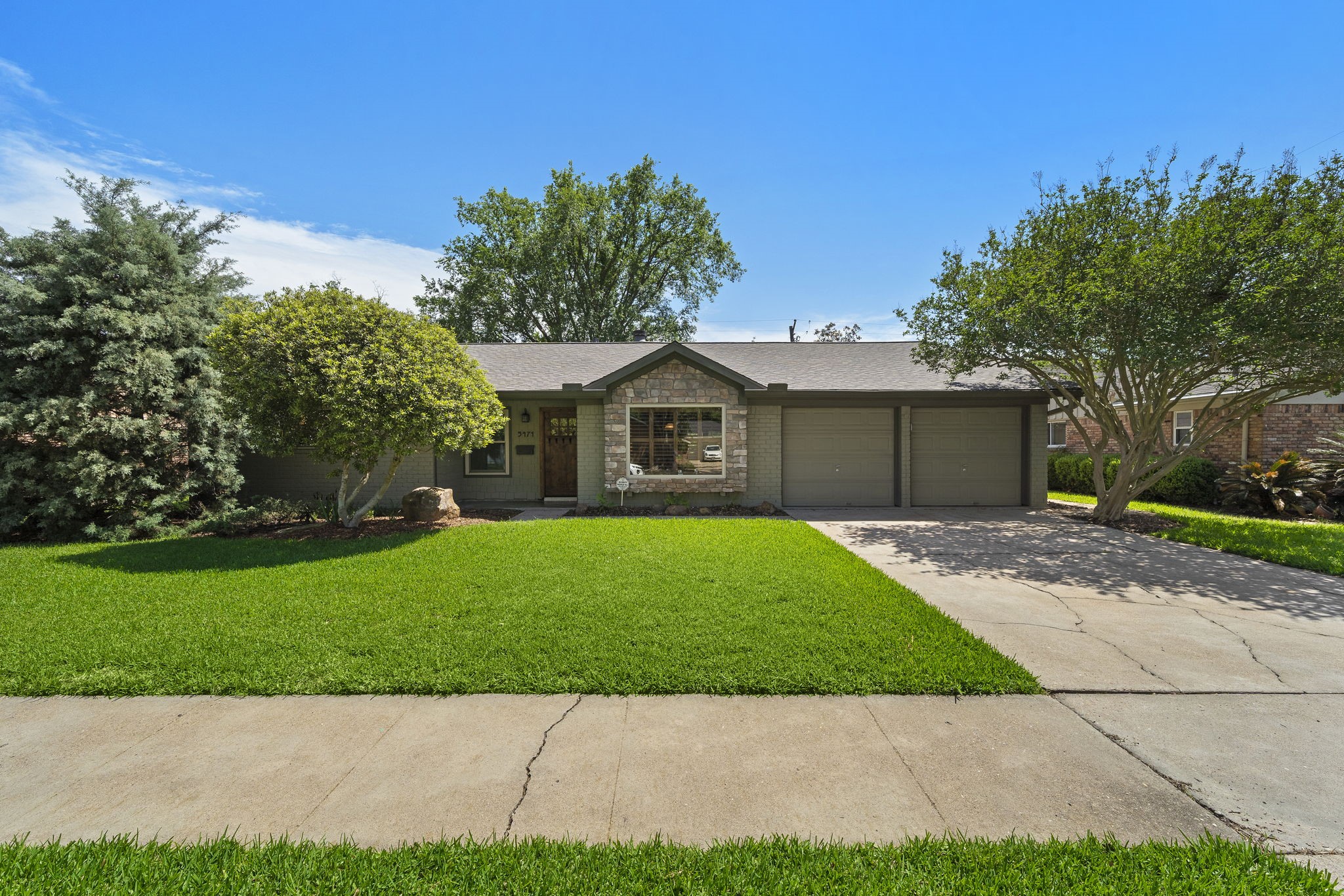 5471 Birdwood Road Houston TX 77096