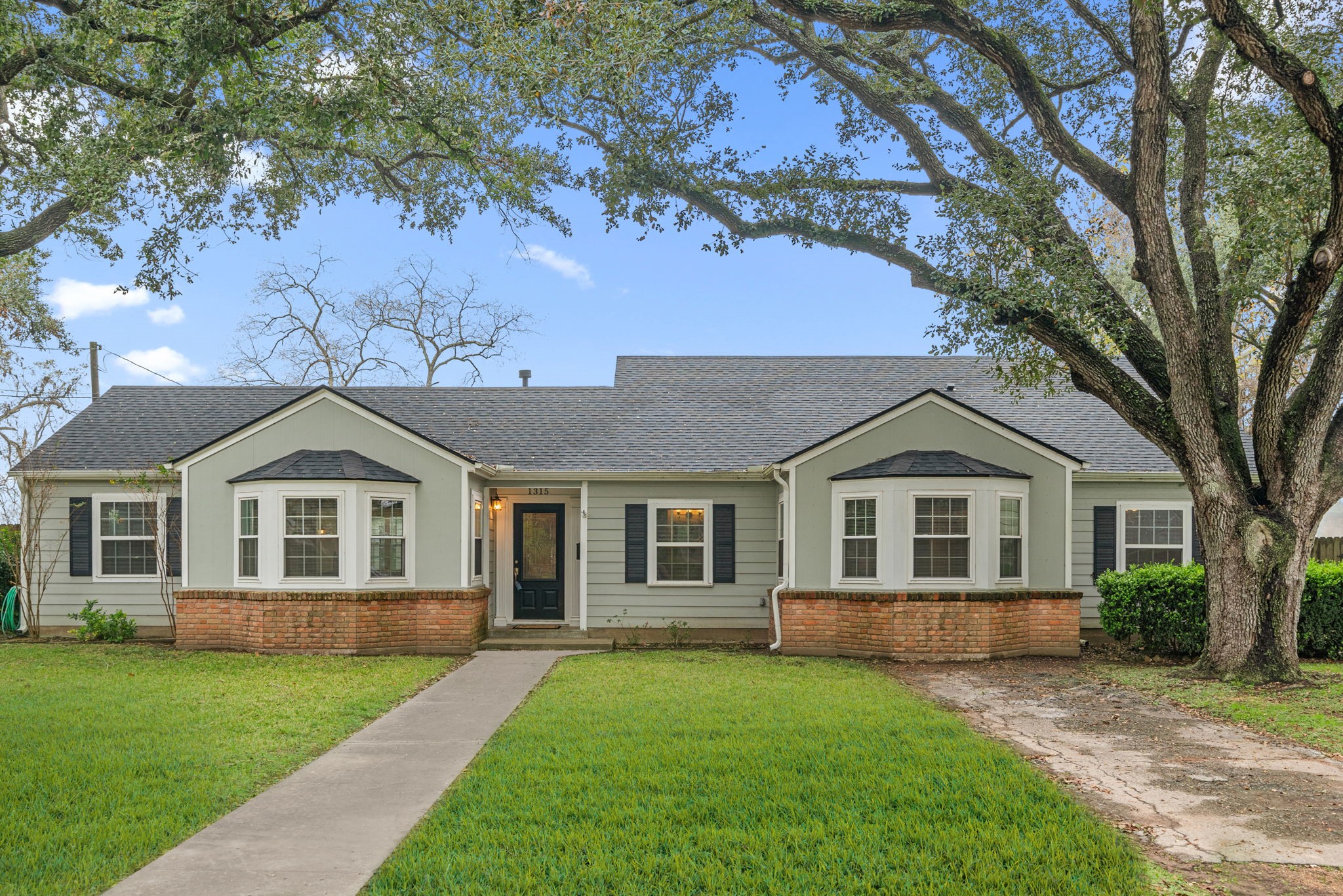 1315 N Fulton Street Wharton TX 77488