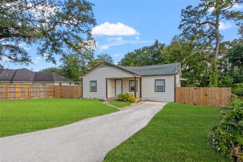 13238 Laguna Street Houston TX 77015