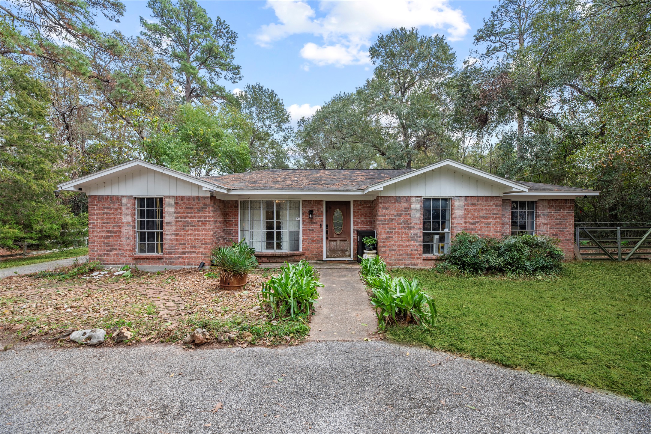 711 W Rollingwood Street Pinehurst TX 77362