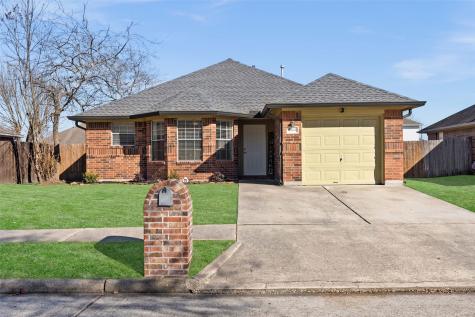 8302 Sanford Street Baytown TX 77521