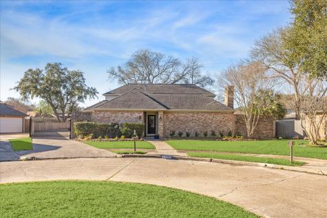 1702 Cedar Creek Court Houston TX 77077