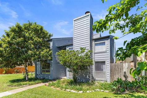 8712 Covent Garden Street Street Houston TX 77031