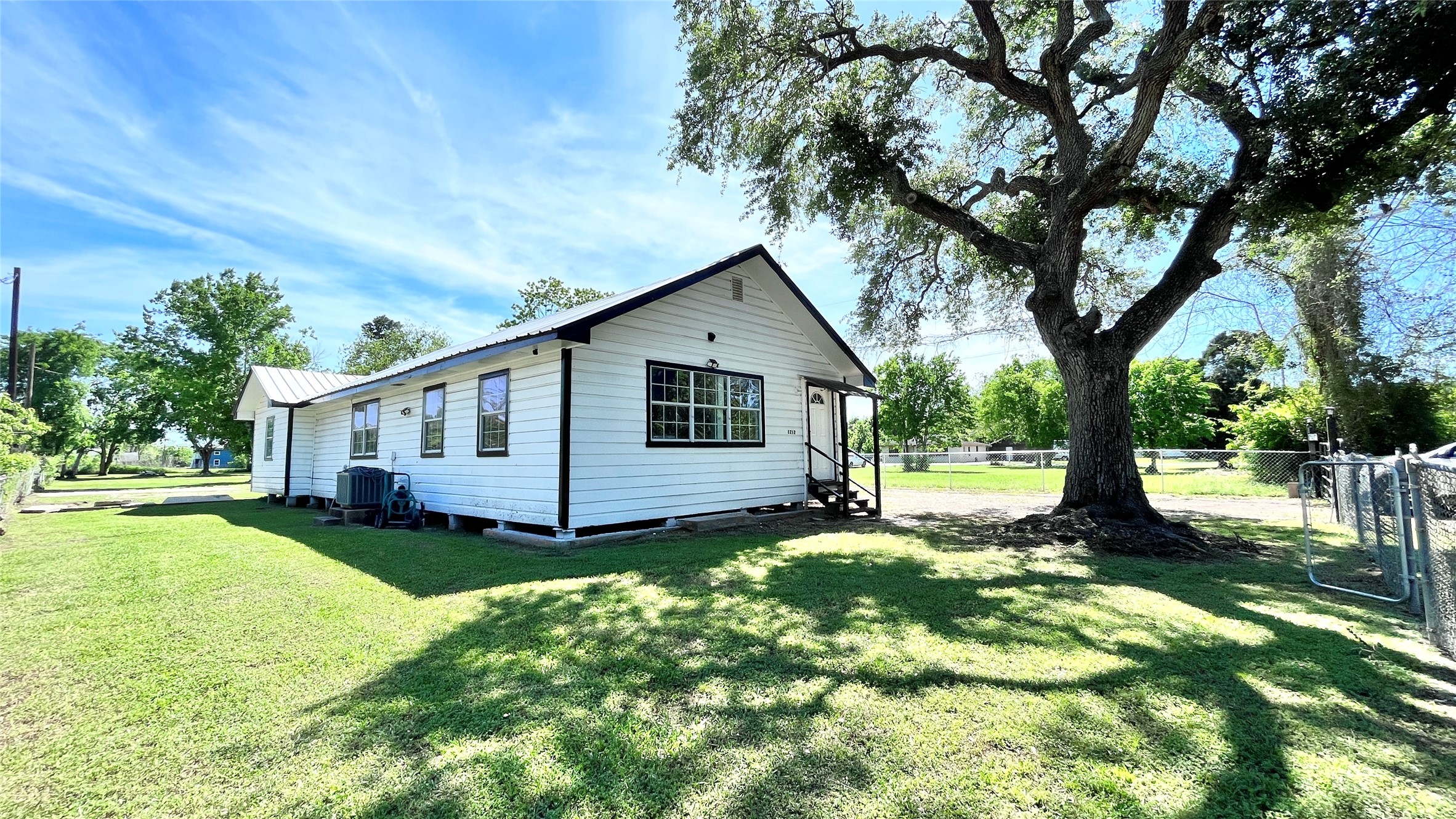 1212 Austin Street Bay City TX 77414