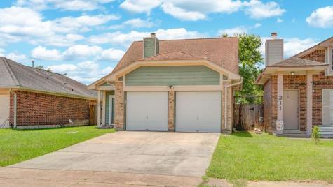 209 Almond Drive Lake Jackson TX 77566