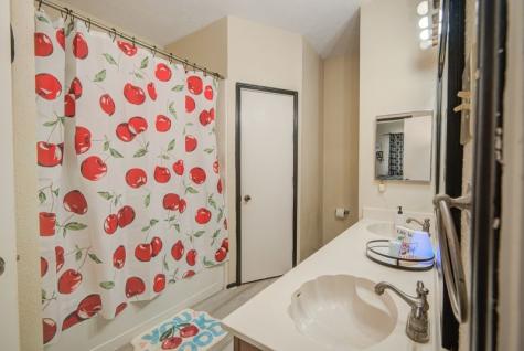 209 Almond Drive Lake Jackson TX 77566