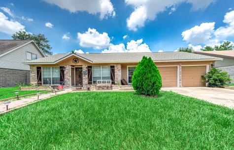 7235 Tall Pines Drive Houston TX 77088