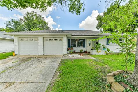 3305 Thornwood Drive Pasadena TX 77503