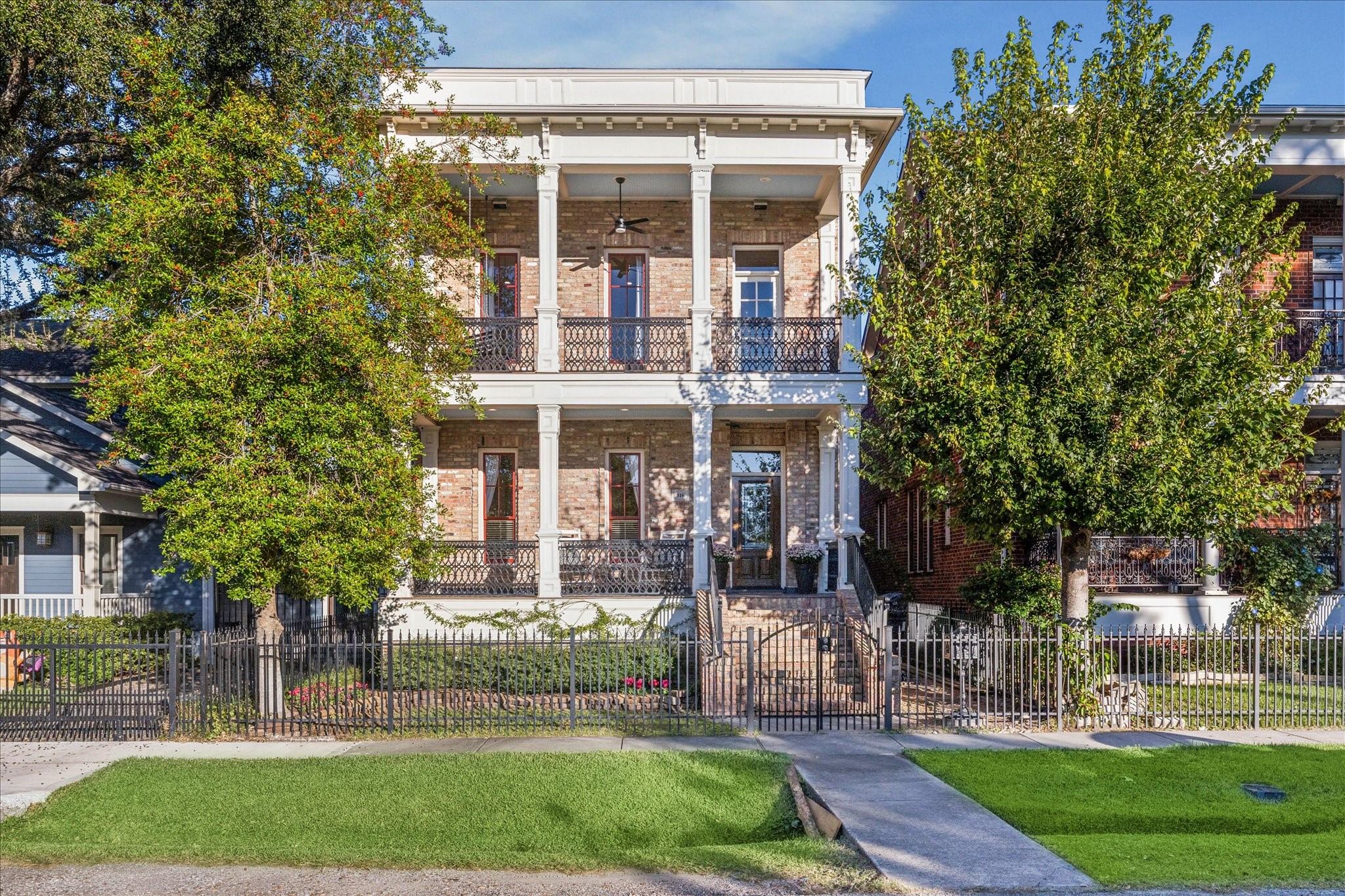 516 Arlington Street Houston TX 77007