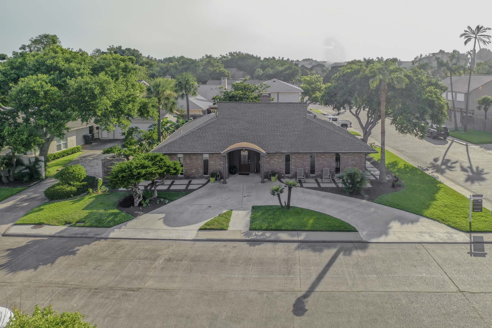 69 Colony Park Circle Galveston TX 77551
