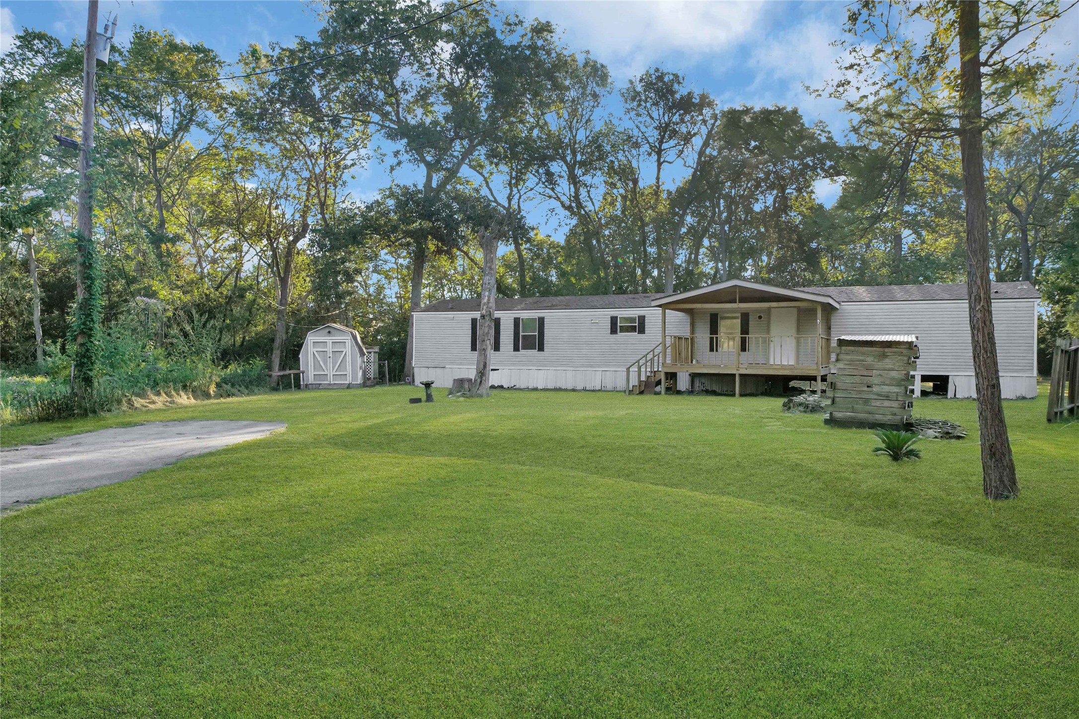 307 Meeker Street Crosby TX 77532