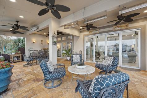 529 Southport Lane Kemah TX 77565