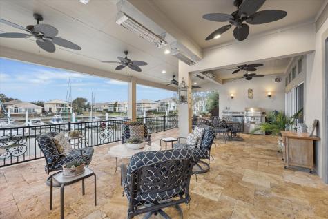 529 Southport Lane Kemah TX 77565