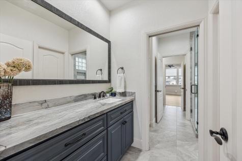 529 Southport Lane Kemah TX 77565