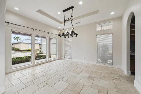 529 Southport Lane Kemah TX 77565