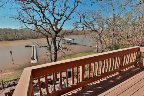 431 Shoreline Drive Huntsville TX 77320